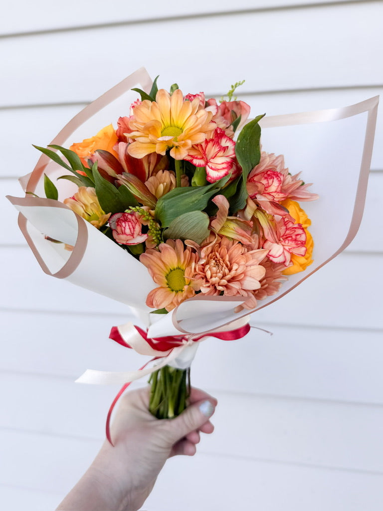 Final Bow Mixed Bouquet